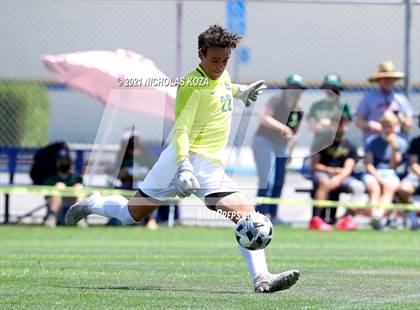 Thumbnail 2 in Mira Costa vs. Birmingham (CIF D1 Regional Finals) photogallery.