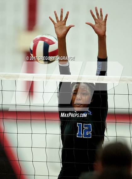 Thumbnail 2 in Byron Nelson vs South Grand Prairie photogallery.