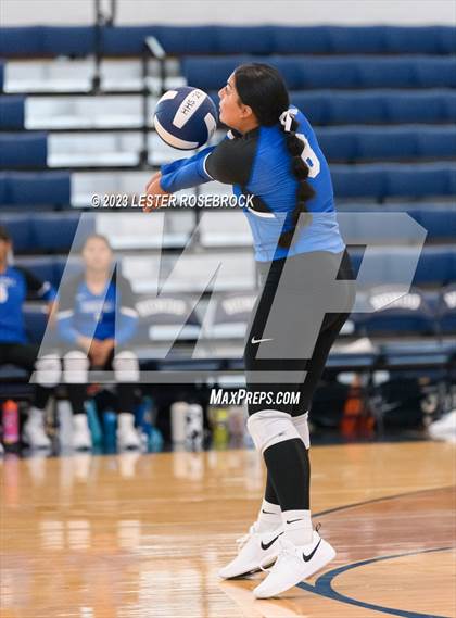 Thumbnail 3 in Burbank vs Somerset (Hondo Volleyball Tournament) photogallery.