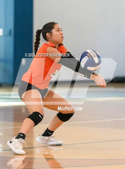 Thumbnail 1 in Burbank vs Somerset (Hondo Volleyball Tournament) photogallery.