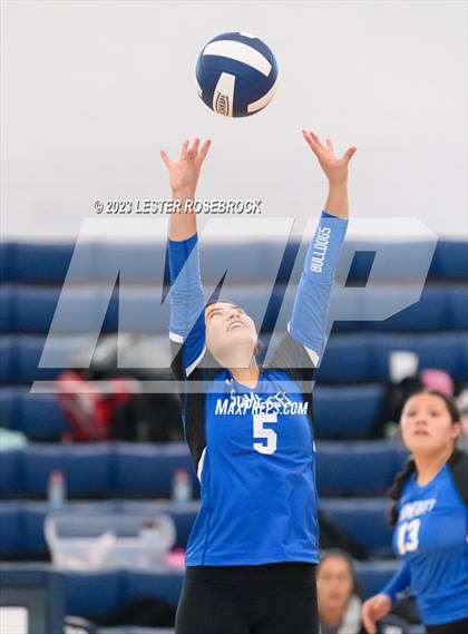 Thumbnail 1 in Burbank vs Somerset (Hondo Volleyball Tournament) photogallery.