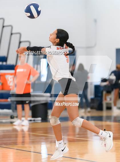 Thumbnail 3 in Burbank vs Somerset (Hondo Volleyball Tournament) photogallery.