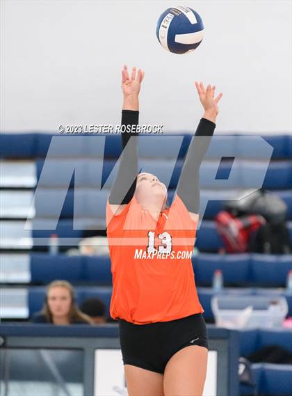 Thumbnail 2 in Burbank vs Somerset (Hondo Volleyball Tournament) photogallery.