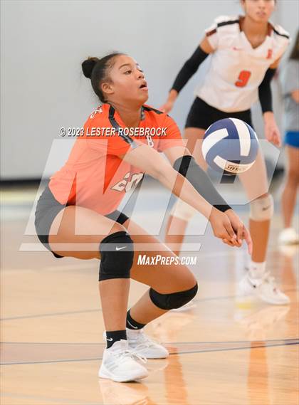 Thumbnail 1 in Burbank vs Somerset (Hondo Volleyball Tournament) photogallery.