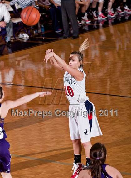 Thumbnail 2 in Sevier County vs. Jefferson County photogallery.