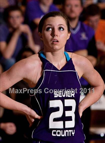 Thumbnail 3 in Sevier County vs. Jefferson County photogallery.