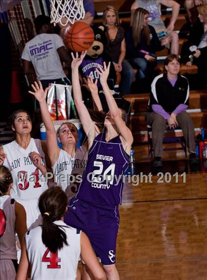 Thumbnail 2 in Sevier County vs. Jefferson County photogallery.