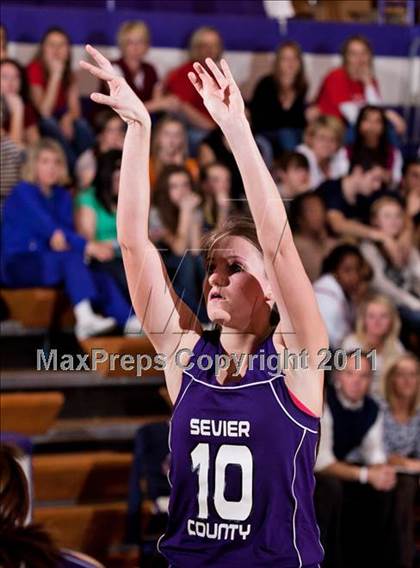 Thumbnail 1 in Sevier County vs. Jefferson County photogallery.