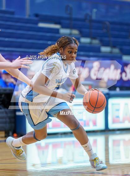 Thumbnail 3 in Highland Park vs. Emerson (Allen Eagles Hoopfest) photogallery.