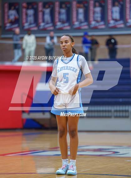 Thumbnail 2 in Highland Park vs. Emerson (Allen Eagles Hoopfest) photogallery.