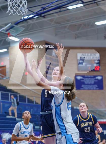 Thumbnail 1 in Highland Park vs. Emerson (Allen Eagles Hoopfest) photogallery.