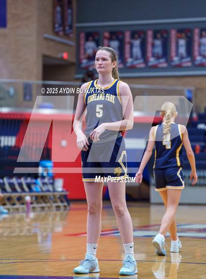 Thumbnail 3 in Highland Park vs. Emerson (Allen Eagles Hoopfest) photogallery.