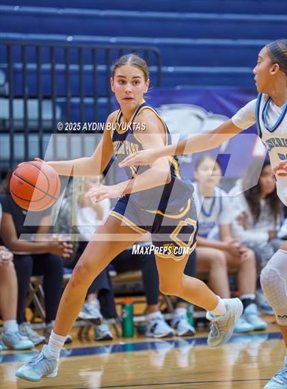 Thumbnail 1 in Highland Park vs. Emerson (Allen Eagles Hoopfest) photogallery.