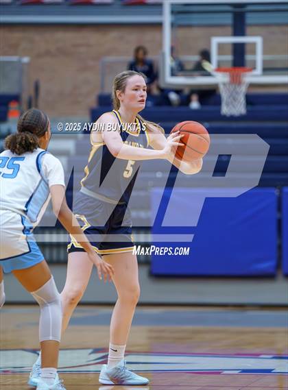 Thumbnail 1 in Highland Park vs. Emerson (Allen Eagles Hoopfest) photogallery.