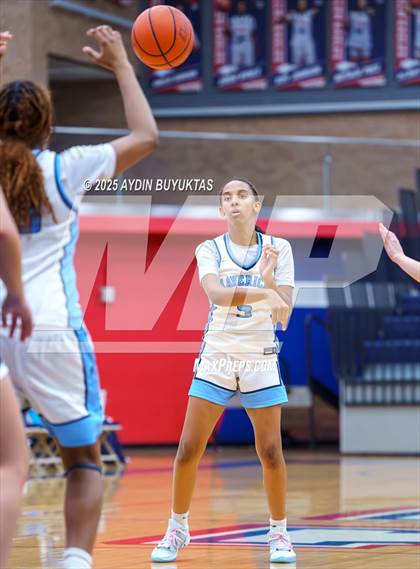 Thumbnail 2 in Highland Park vs. Emerson (Allen Eagles Hoopfest) photogallery.