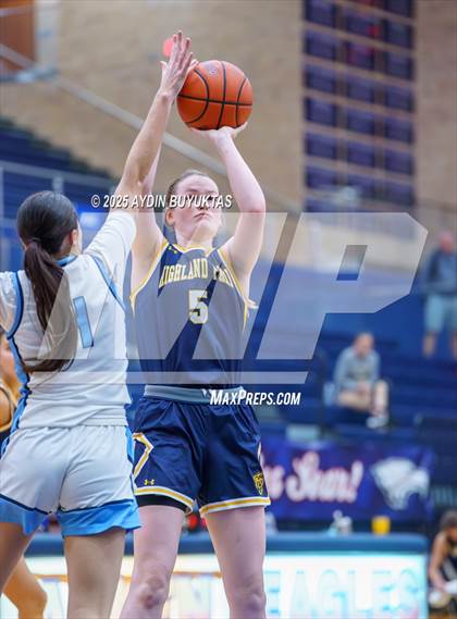 Thumbnail 3 in Highland Park vs. Emerson (Allen Eagles Hoopfest) photogallery.