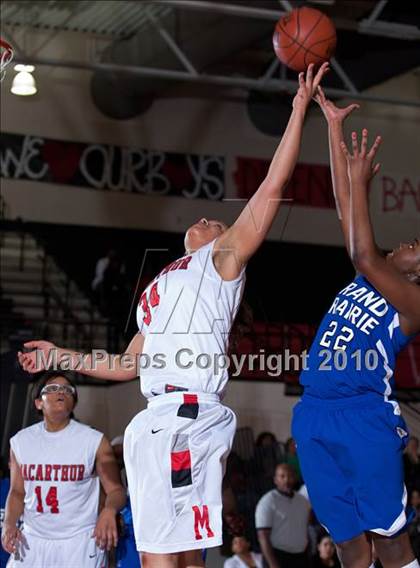 Thumbnail 3 in Grand Prairie @ MacArthur photogallery.