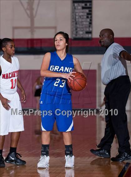 Thumbnail 2 in Grand Prairie @ MacArthur photogallery.