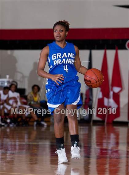 Thumbnail 3 in Grand Prairie @ MacArthur photogallery.