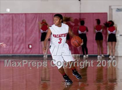 Thumbnail 3 in Grand Prairie @ MacArthur photogallery.