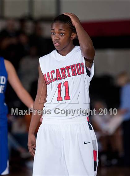 Thumbnail 2 in Grand Prairie @ MacArthur photogallery.