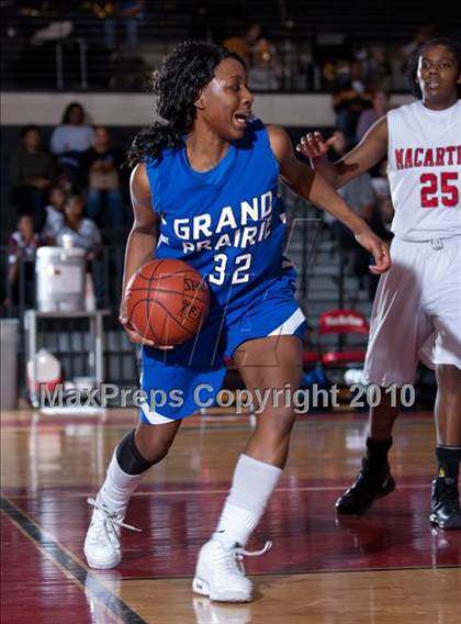 Thumbnail 3 in Grand Prairie @ MacArthur photogallery.