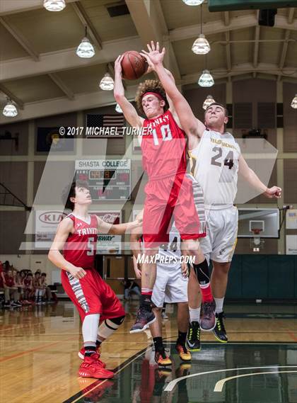 Thumbnail 2 in Williams vs. Trinity (CIF NS D5 Final) photogallery.