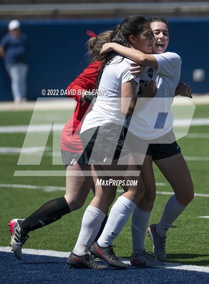 Thumbnail 2 in Keller vs. Marcus UIL 6A Regional Semifinal photogallery.