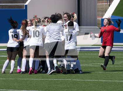 Thumbnail 1 in Keller vs. Marcus UIL 6A Regional Semifinal photogallery.