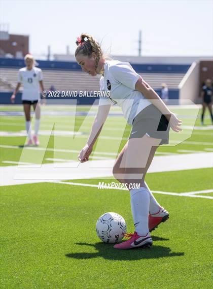 Thumbnail 3 in Keller vs. Marcus UIL 6A Regional Semifinal photogallery.