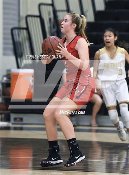 Thumbnail 1 in Tesoro @ Foothill photogallery.