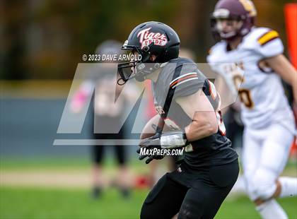Thumbnail 2 in Cape Elizabeth vs. Biddeford (York High School) photogallery.