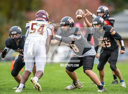 Thumbnail 3 in Cape Elizabeth vs. Biddeford (York High School) photogallery.