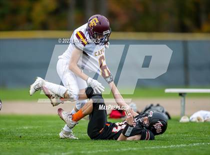 Thumbnail 1 in Cape Elizabeth vs. Biddeford (York High School) photogallery.