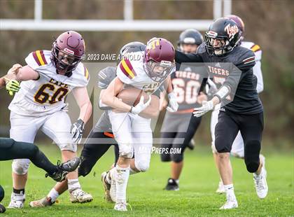 Thumbnail 2 in Cape Elizabeth vs. Biddeford (York High School) photogallery.
