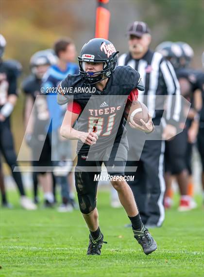 Thumbnail 2 in Cape Elizabeth vs. Biddeford (York High School) photogallery.