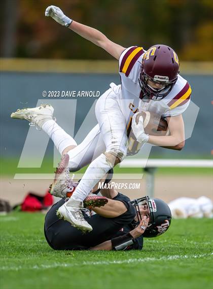 Thumbnail 2 in Cape Elizabeth vs. Biddeford (York High School) photogallery.
