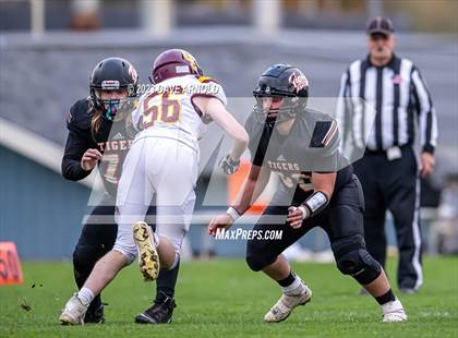 Thumbnail 2 in Cape Elizabeth vs. Biddeford (York High School) photogallery.