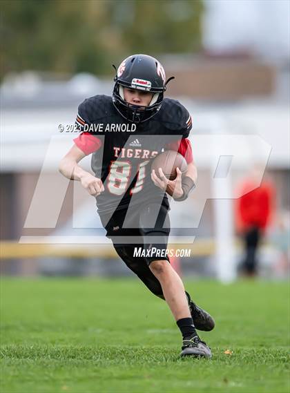 Thumbnail 3 in Cape Elizabeth vs. Biddeford (York High School) photogallery.