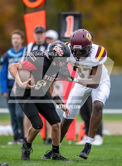 Thumbnail 1 in Cape Elizabeth vs. Biddeford (York High School) photogallery.