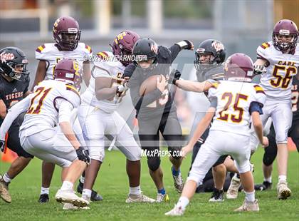 Thumbnail 2 in Cape Elizabeth vs. Biddeford (York High School) photogallery.