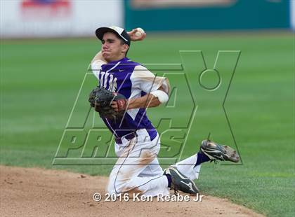 Thumbnail 2 in Boyertown vs. Plum (PIAA Class AAAA Final) photogallery.