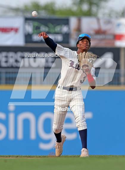 Thumbnail 2 in Warwick vs. Liberty (PIAA 6A Championship) photogallery.
