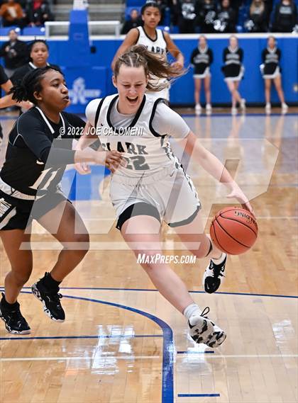 Thumbnail 3 in Clark vs Steele (UIL 6A Region 4 Final) photogallery.