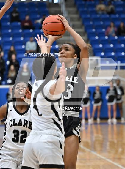 Thumbnail 1 in Clark vs Steele (UIL 6A Region 4 Final) photogallery.