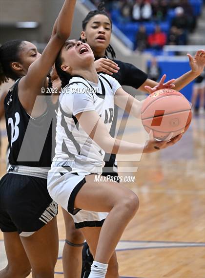Thumbnail 2 in Clark vs Steele (UIL 6A Region 4 Final) photogallery.