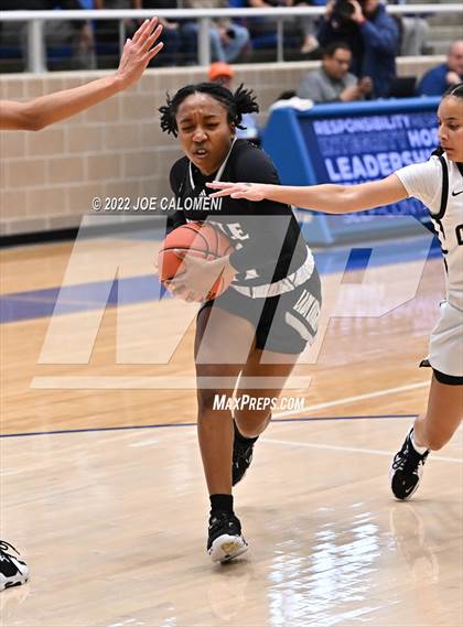 Thumbnail 1 in Clark vs Steele (UIL 6A Region 4 Final) photogallery.
