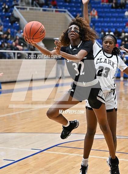 Thumbnail 3 in Clark vs Steele (UIL 6A Region 4 Final) photogallery.