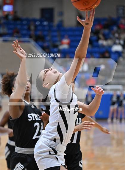 Thumbnail 2 in Clark vs Steele (UIL 6A Region 4 Final) photogallery.