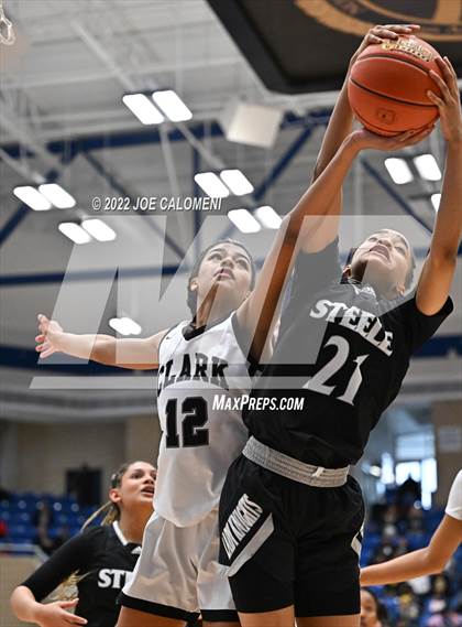 Thumbnail 2 in Clark vs Steele (UIL 6A Region 4 Final) photogallery.